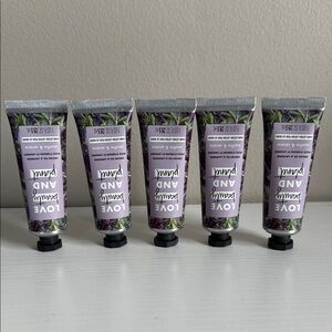 Love beauty and planet coconut argan oil & lavender hand lotion (5pc new)